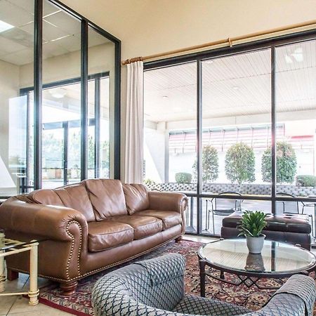 Econo Lodge Springfield I-44 Экстерьер фото