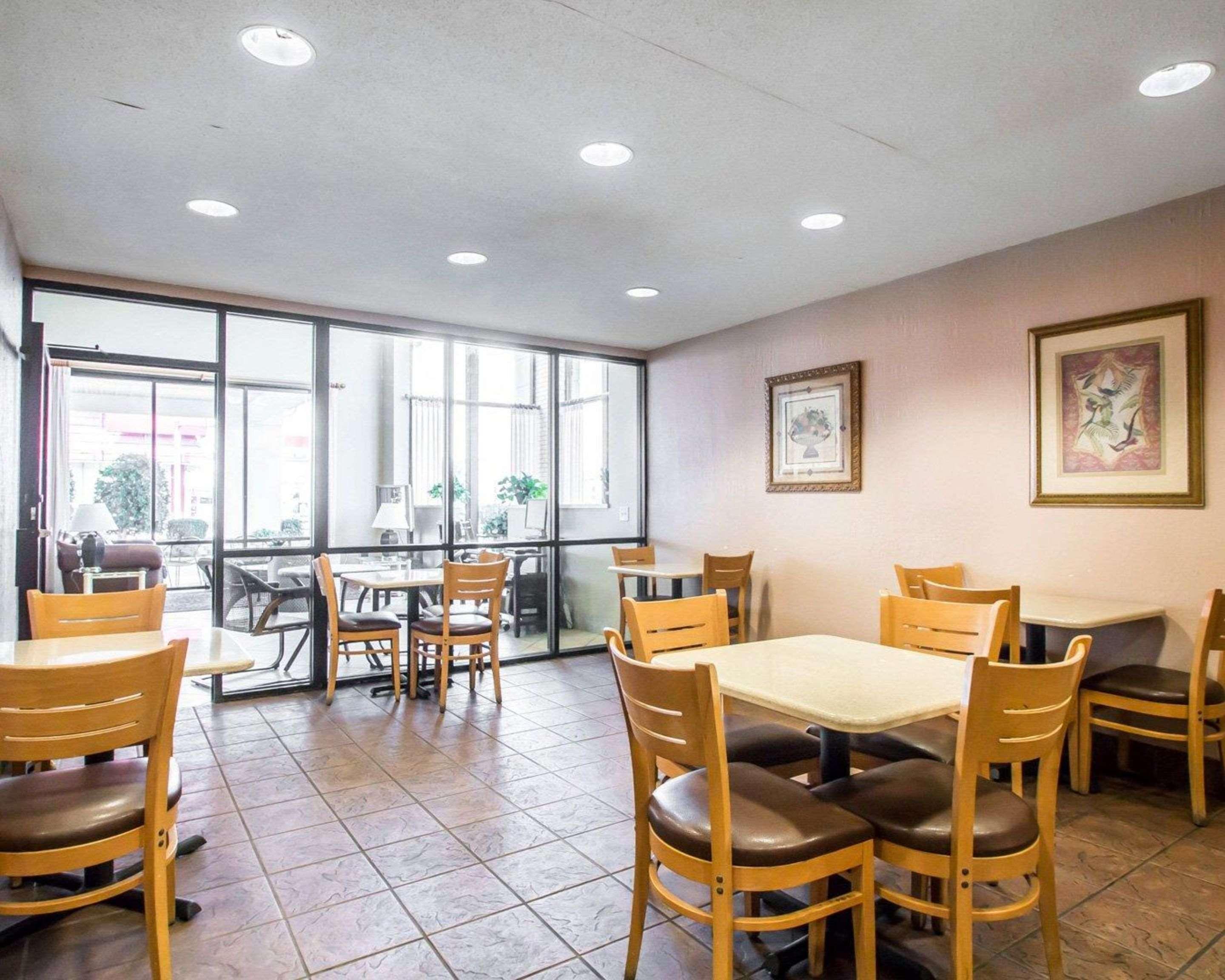 Econo Lodge Springfield I-44 Экстерьер фото
