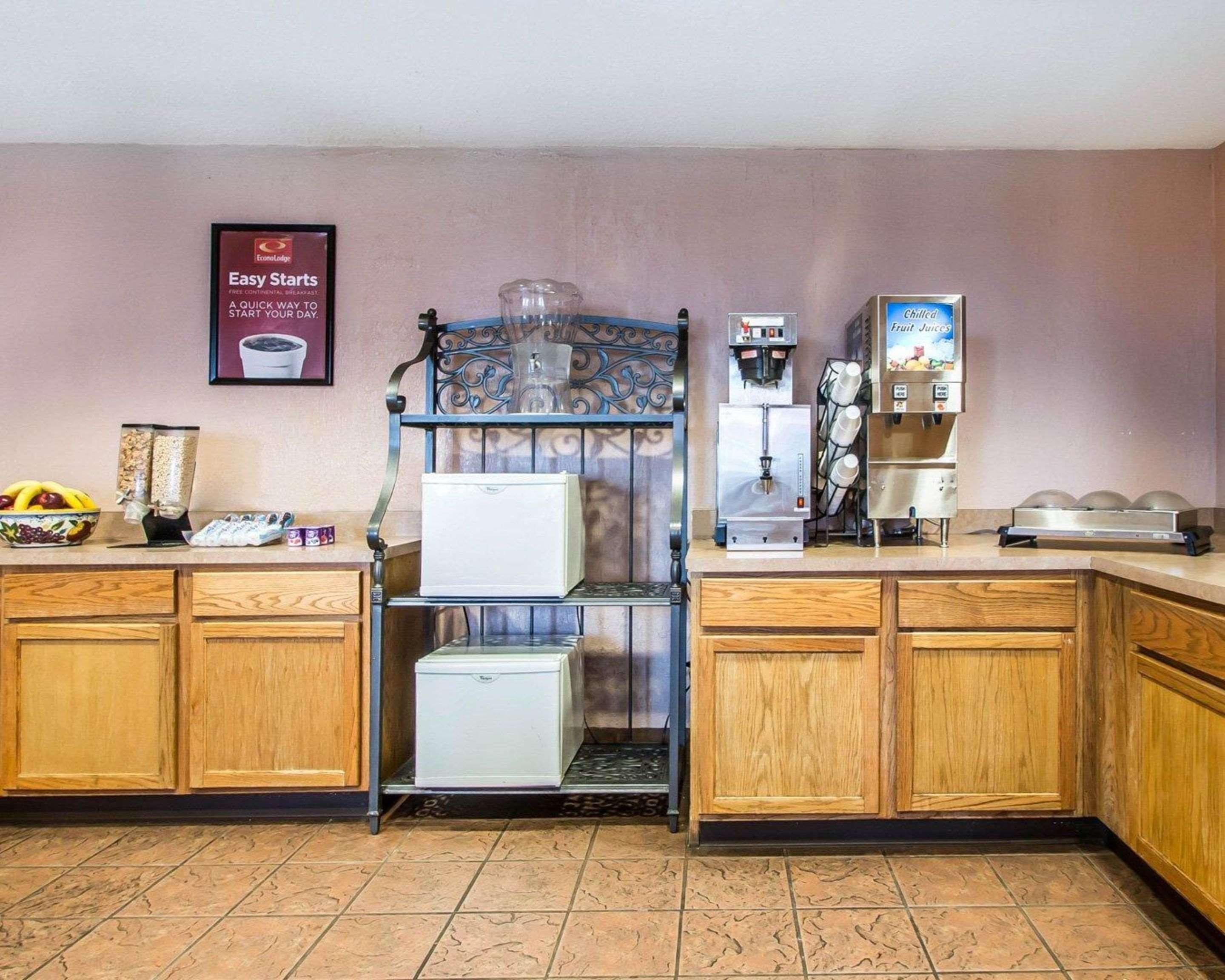 Econo Lodge Springfield I-44 Экстерьер фото