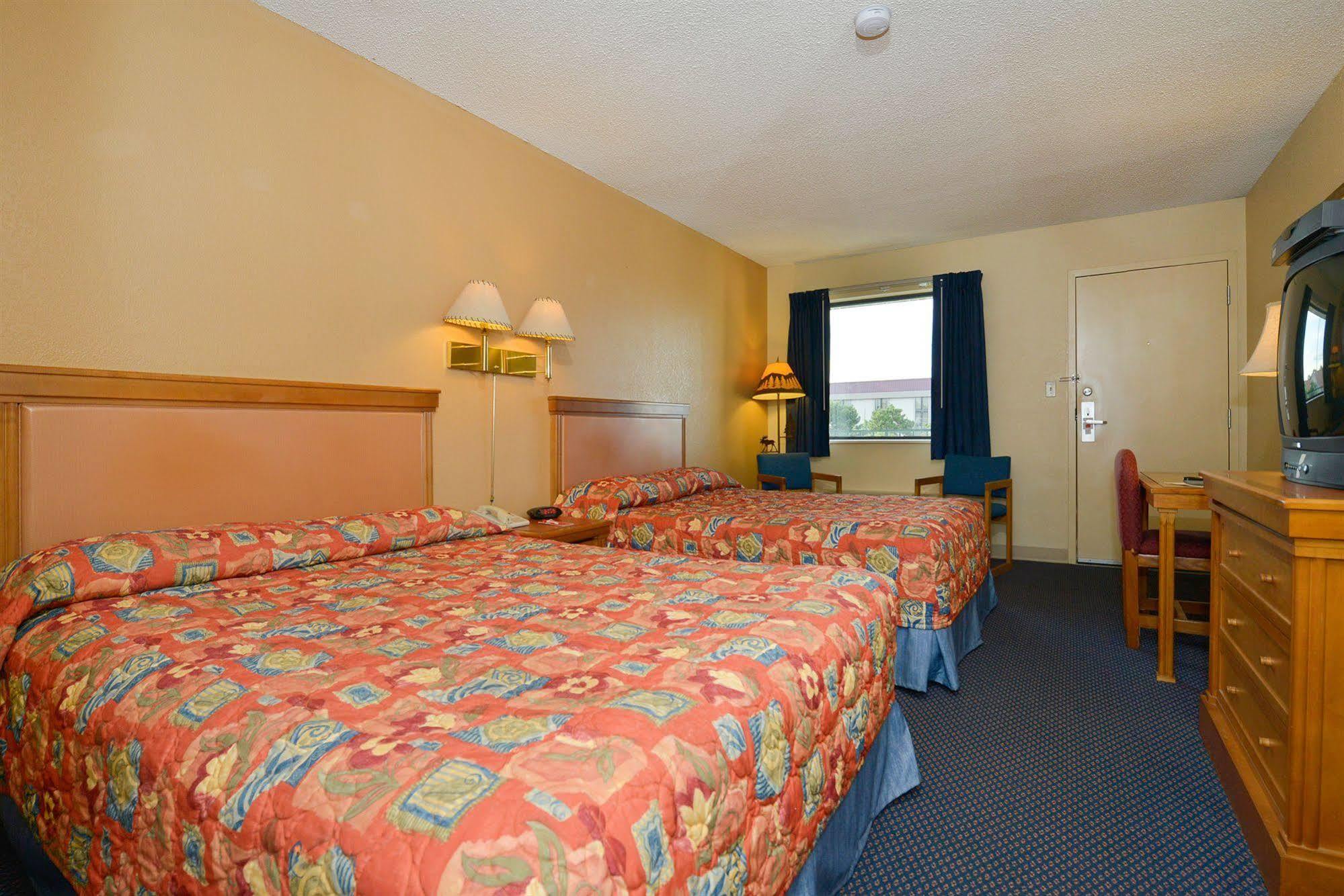 Econo Lodge Springfield I-44 Экстерьер фото
