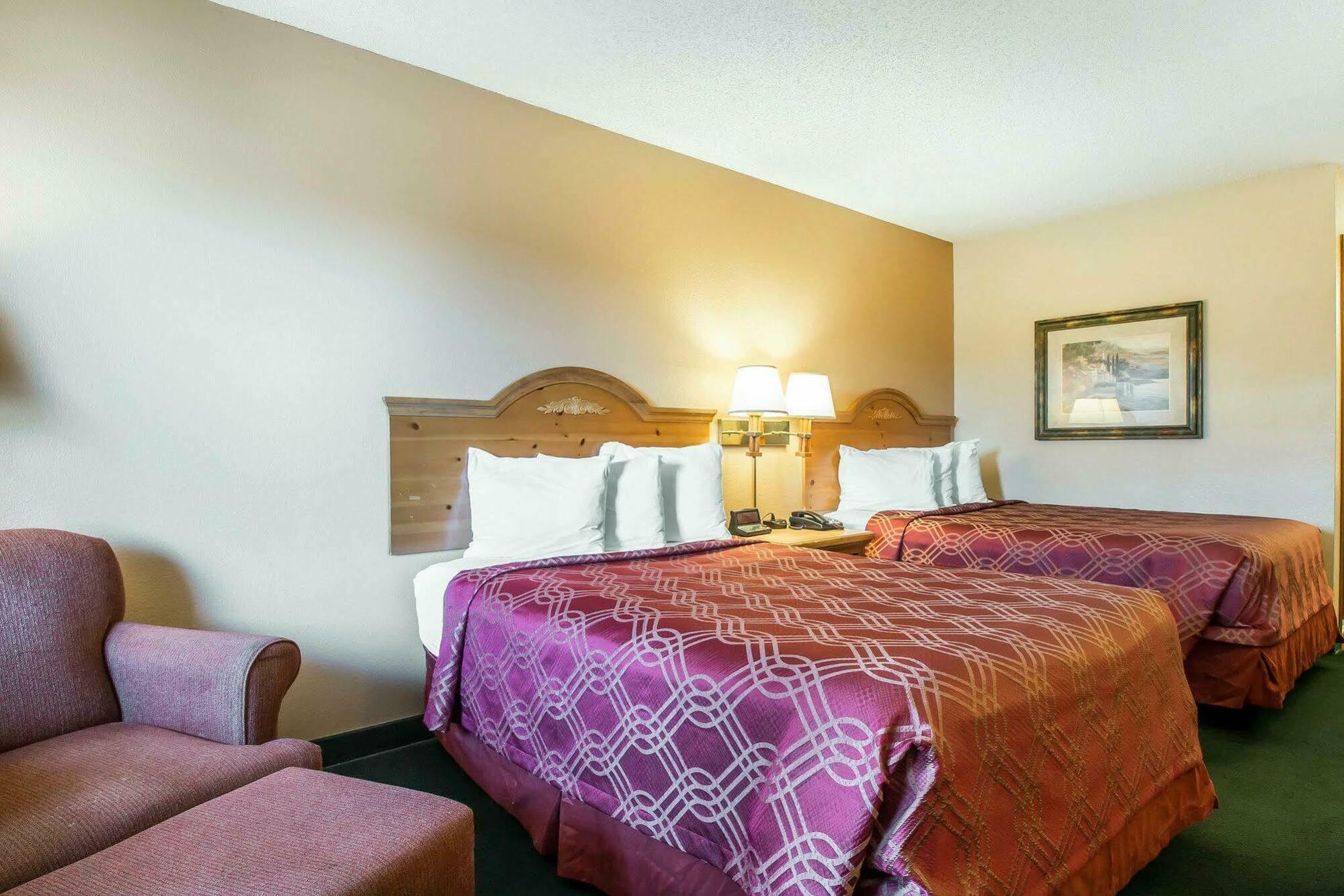 Econo Lodge Springfield I-44 Экстерьер фото